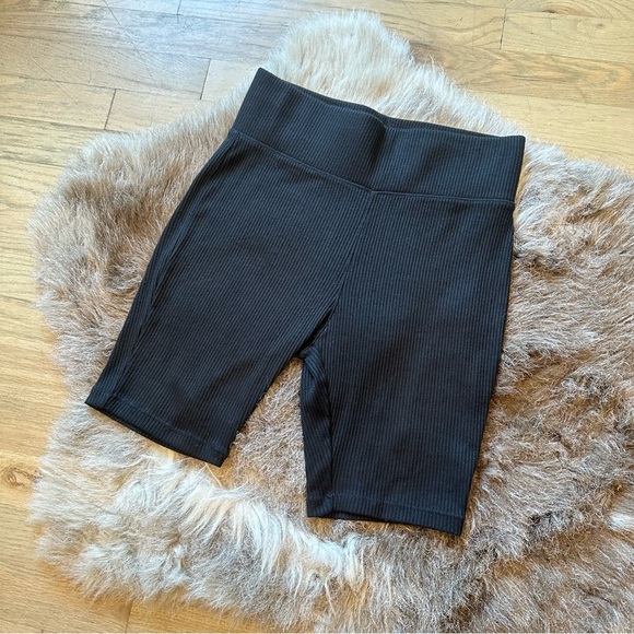 Rag & Bone Rib Knit Ribbed Bike Shorts - Size Small - Black - Perfect Condition! - Picture 2 of 8